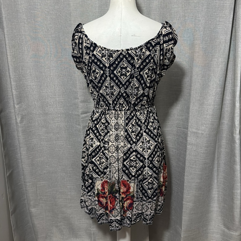 Angie brand-Pop Over Dress-Sz M-Rayon-NavyWhite/Floral-Boho Chic-Deep V Neck - Picture 2 of 11